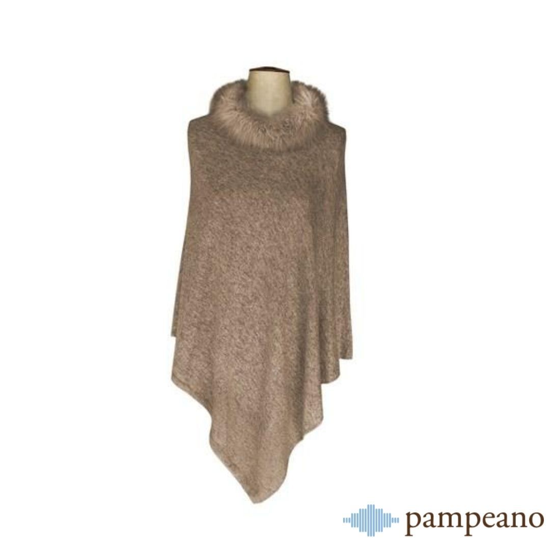 Pampeano Lambswool and Fur Neck Poncho